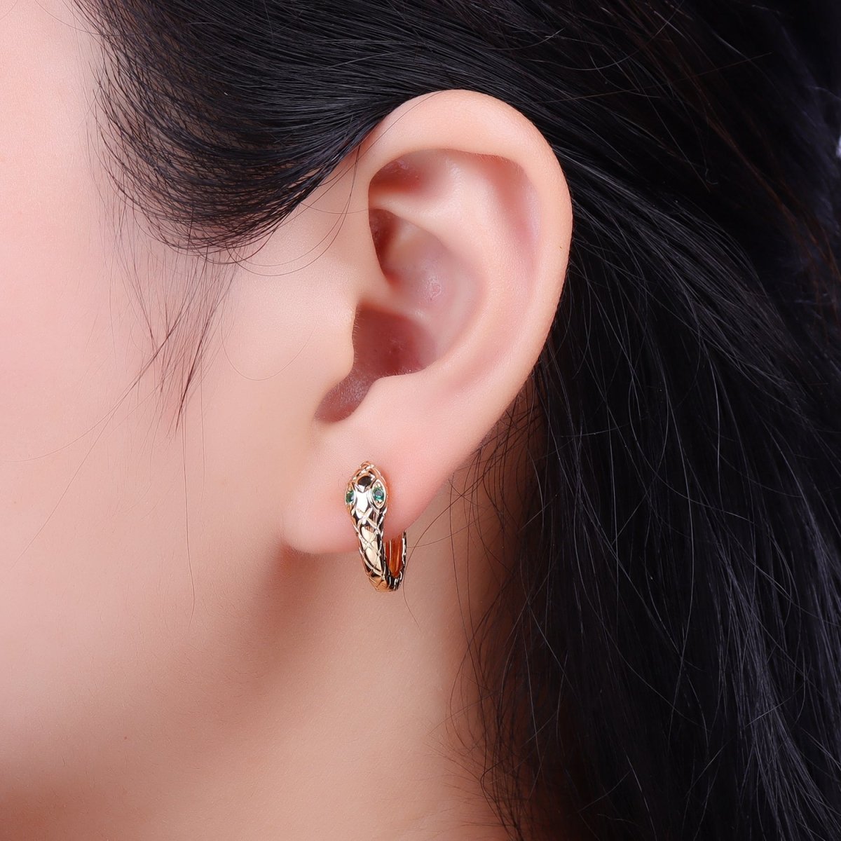 1 pair SNAKE Head Emerald Green Zirconia Eye hoops-Snake CZ Pave Cluster earrings -24K Gold Filled Huggie or Silver Hoop AB055 AB056