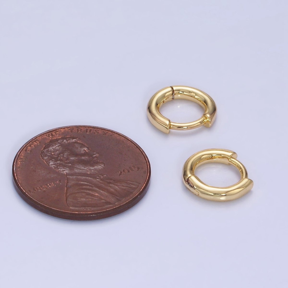 14K Gold Filled 10mm Minimalist Huggie Earring in Gold & Silver | Q028 Q029