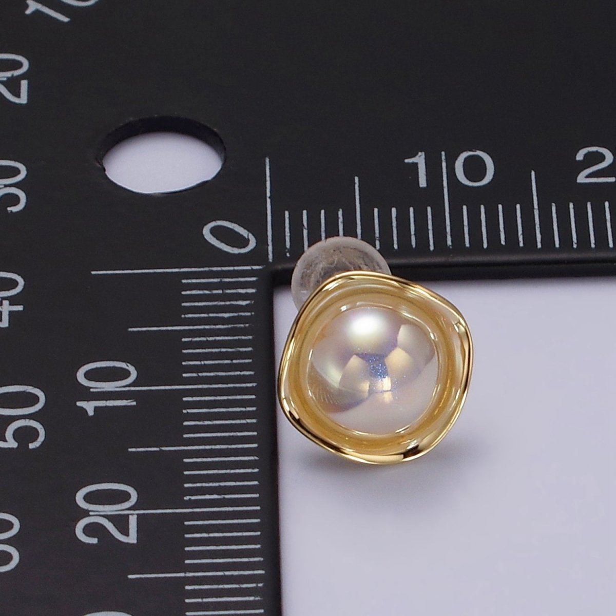 14K Gold Filled 10mm Round Iridescent Pearl Round Square Bezel Stud Earrings | V275