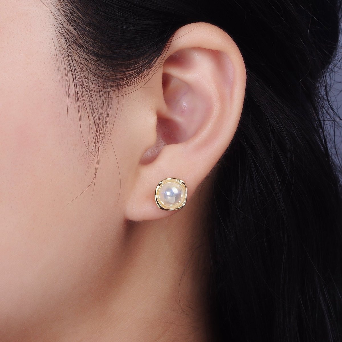 14K Gold Filled 10mm Round Iridescent Pearl Round Square Bezel Stud Earrings | V275