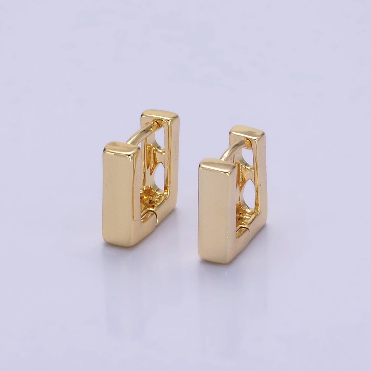 14K Gold Filled 10mm Square Filigree Minimalist Cartilage Huggie Earrings in Gold & Silver | AB1265 P492