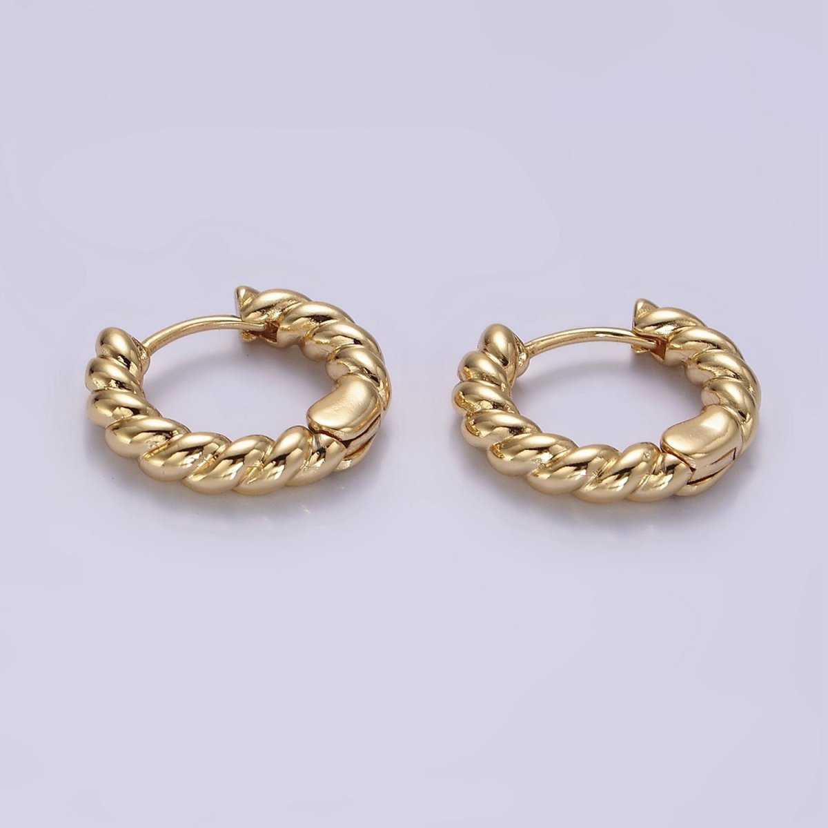 14K Gold Filled 15mm Braided Croissant Huggie Earrings | AE905 - DLUXCA