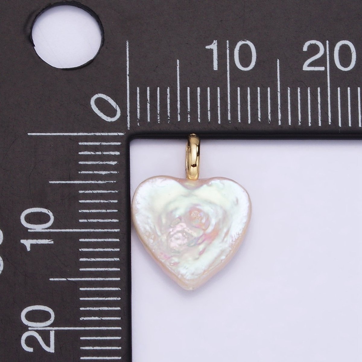 14K Gold Filled 16mm Freshwater Pearl Heart Pendant | P1855 - DLUXCA