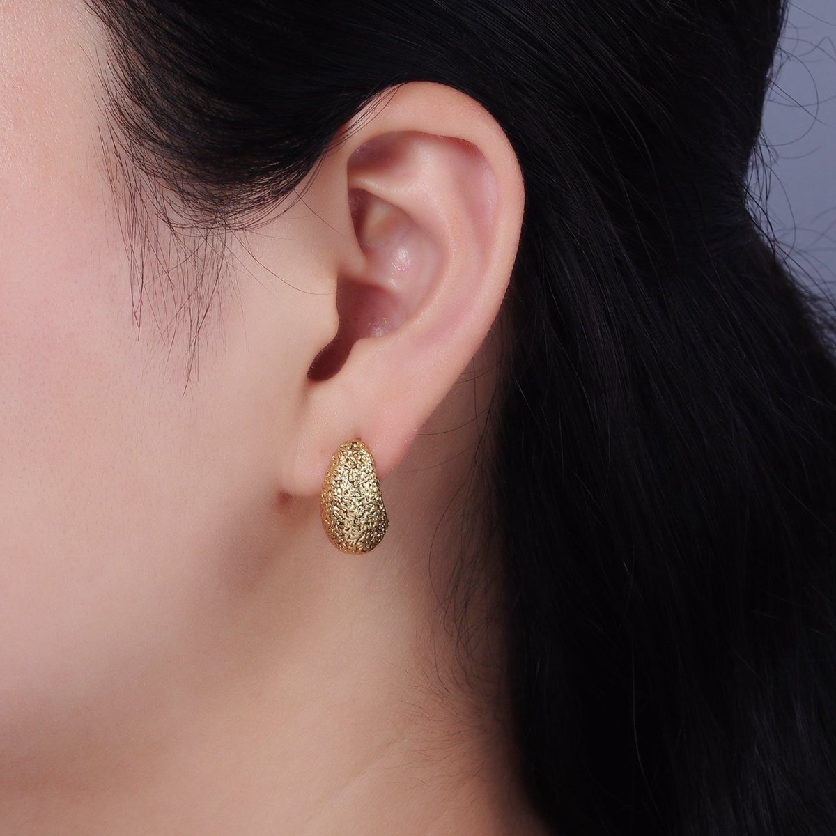 14K Gold Filled 17.7mm J-Shaped Textured Dome Stud Earrings | V309 - DLUXCA