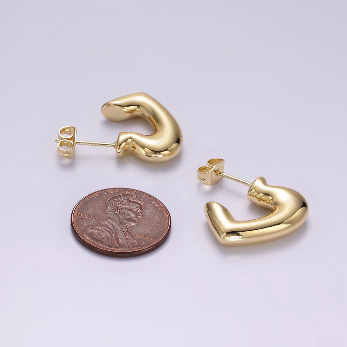14K Gold Filled 20mm Heart Minimalist C-Shaped Hoop Earrings | AE174