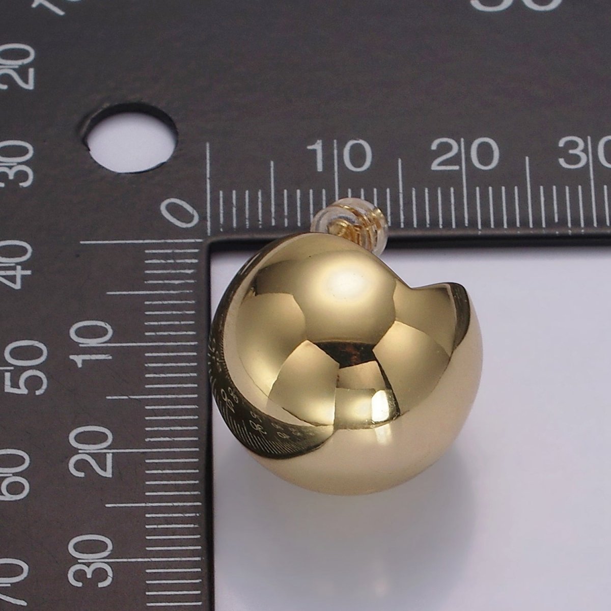 14K Gold Filled 20mm Round Ball Dome Stud Earrings in Gold & Silver | AE379 AE380