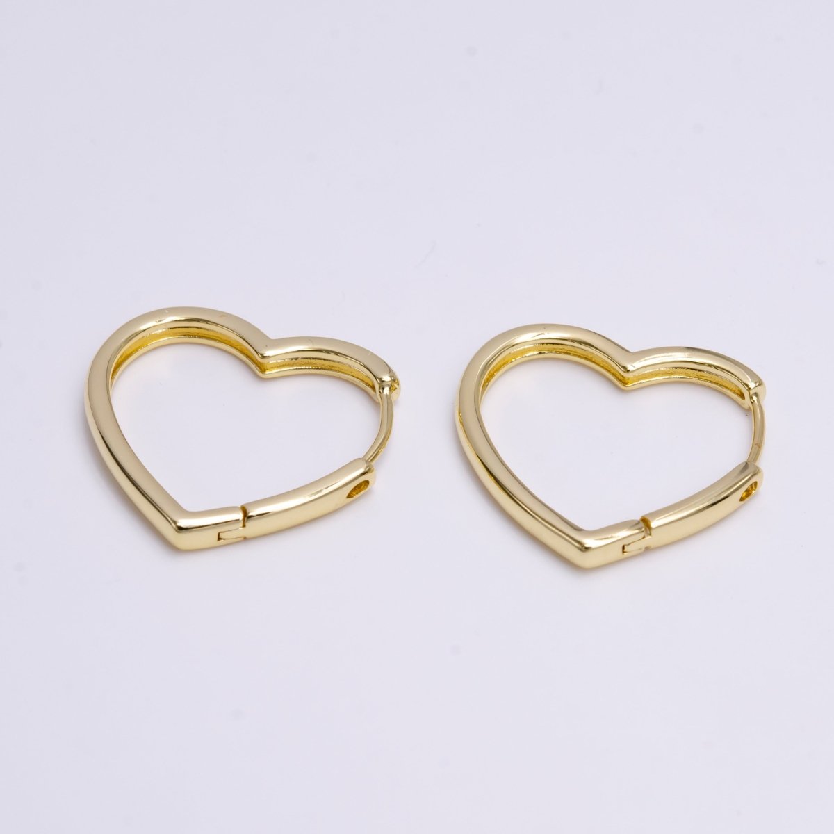 14K Gold Filled 23mm Flat Heart Minimalist Huggie Hoop Earrings | Y934 - DLUXCA