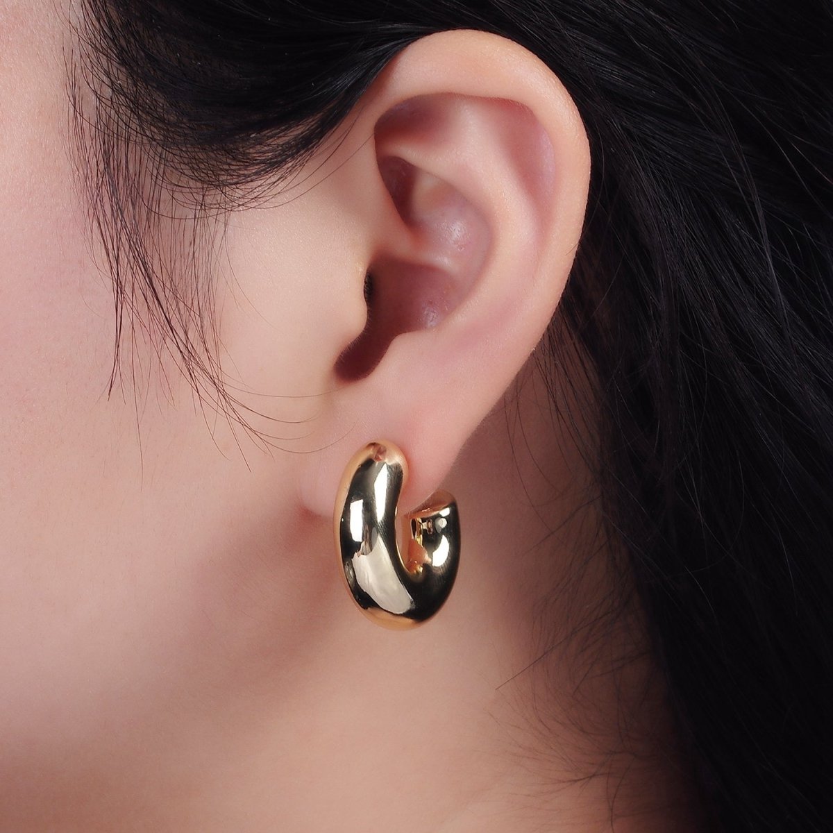 14K Gold Filled 25mm, 30mm Chubby C-Shaped Minimalist Hoop Earrings | AE354 AE355