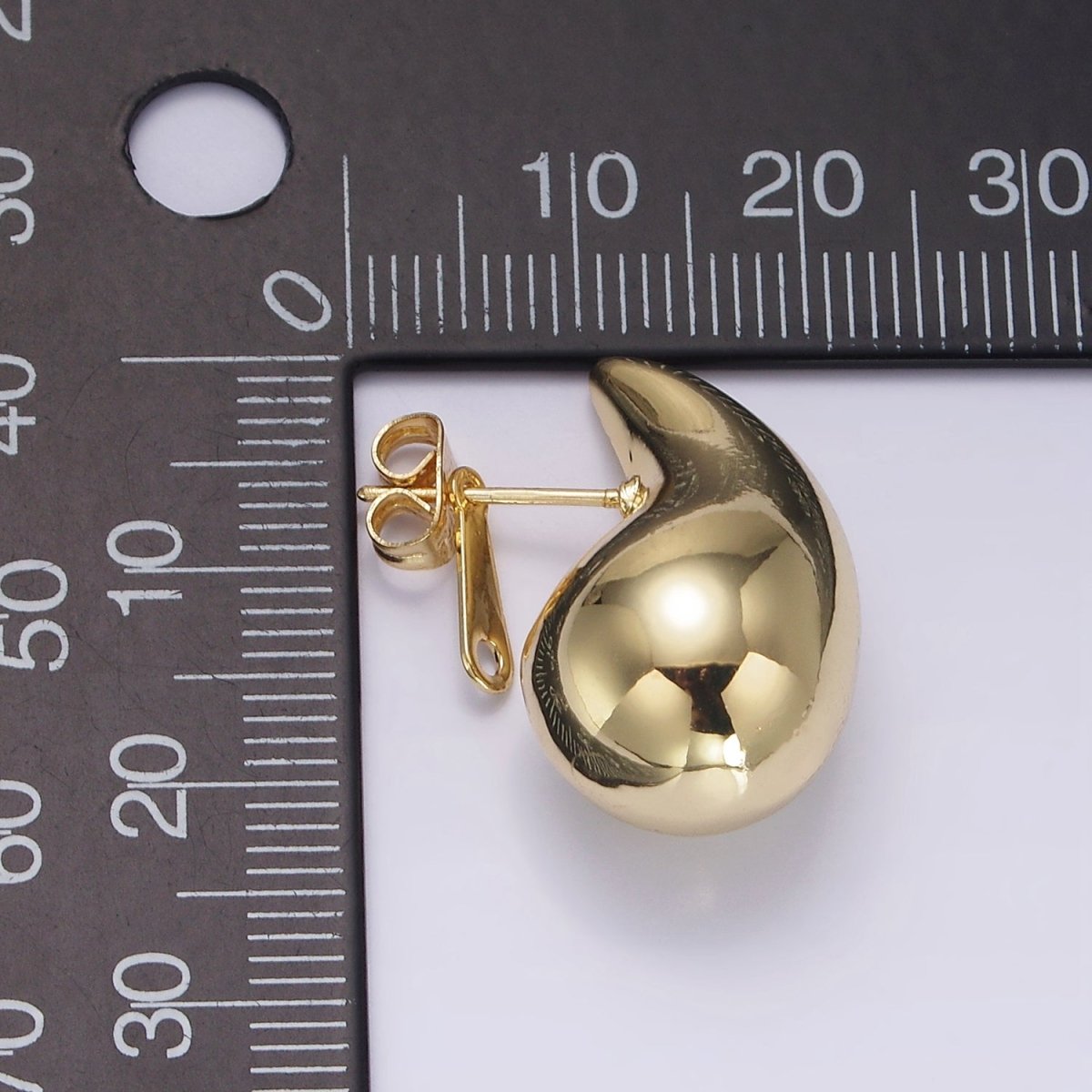 14K Gold Filled 25mm Chunky Modern Teardrop Stud Earrings in Gold & Silver | V-283 V-308