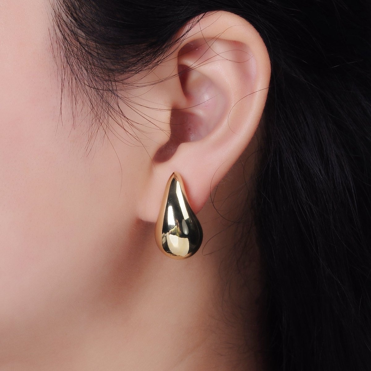 14K Gold Filled 25mm Chunky Modern Teardrop Stud Earrings in Gold & Silver | V-283 V-308