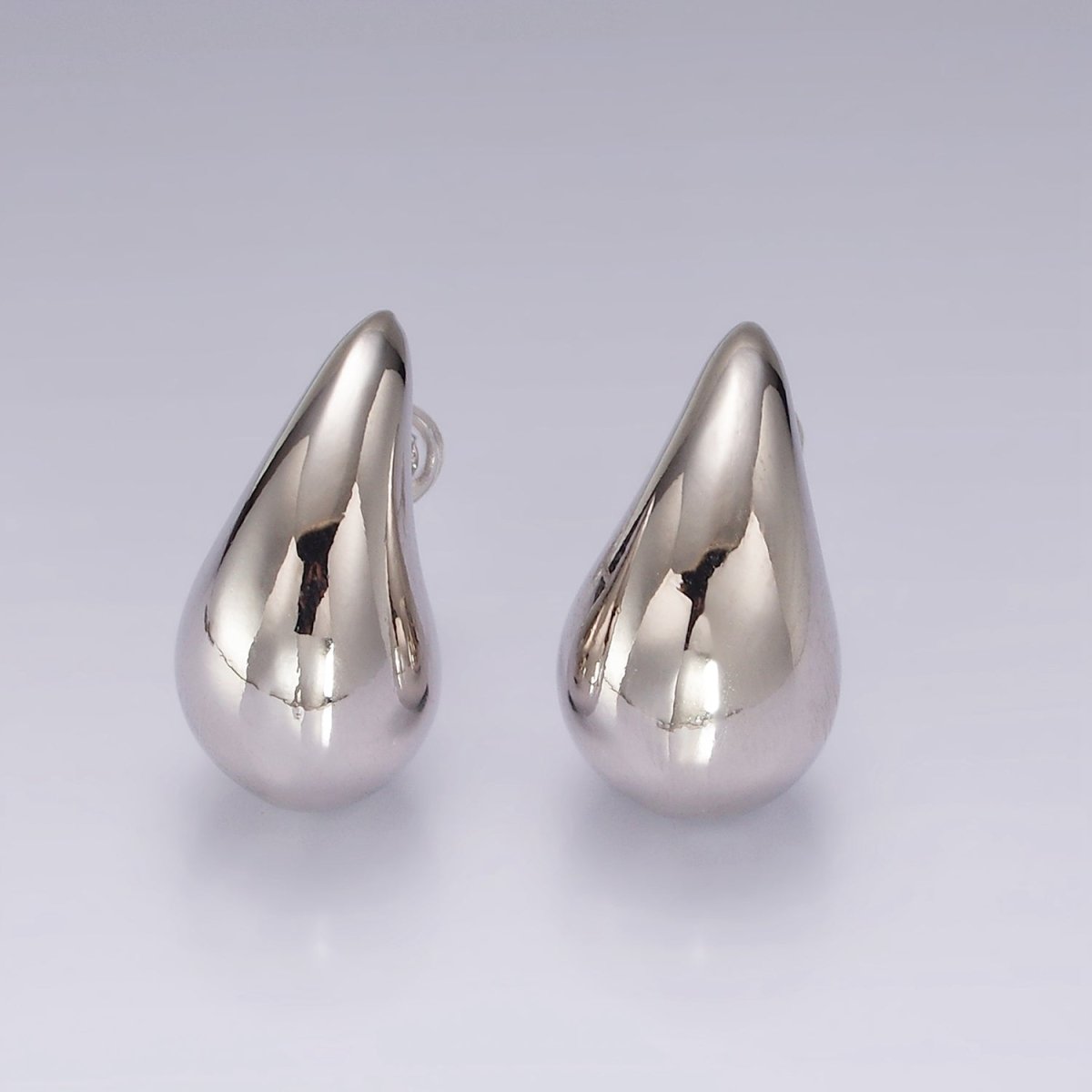 14K Gold Filled 25mm Chunky Modern Teardrop Stud Earrings in Gold & Silver | V-283 V-308