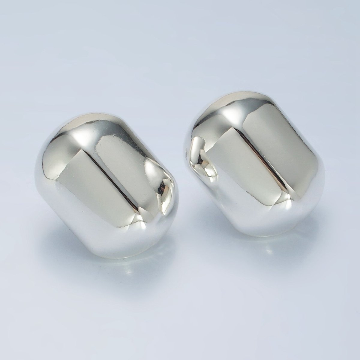 25mm Edged Oblong Lightweight Stud Earrings in Gold & Silver | AD682 AD683