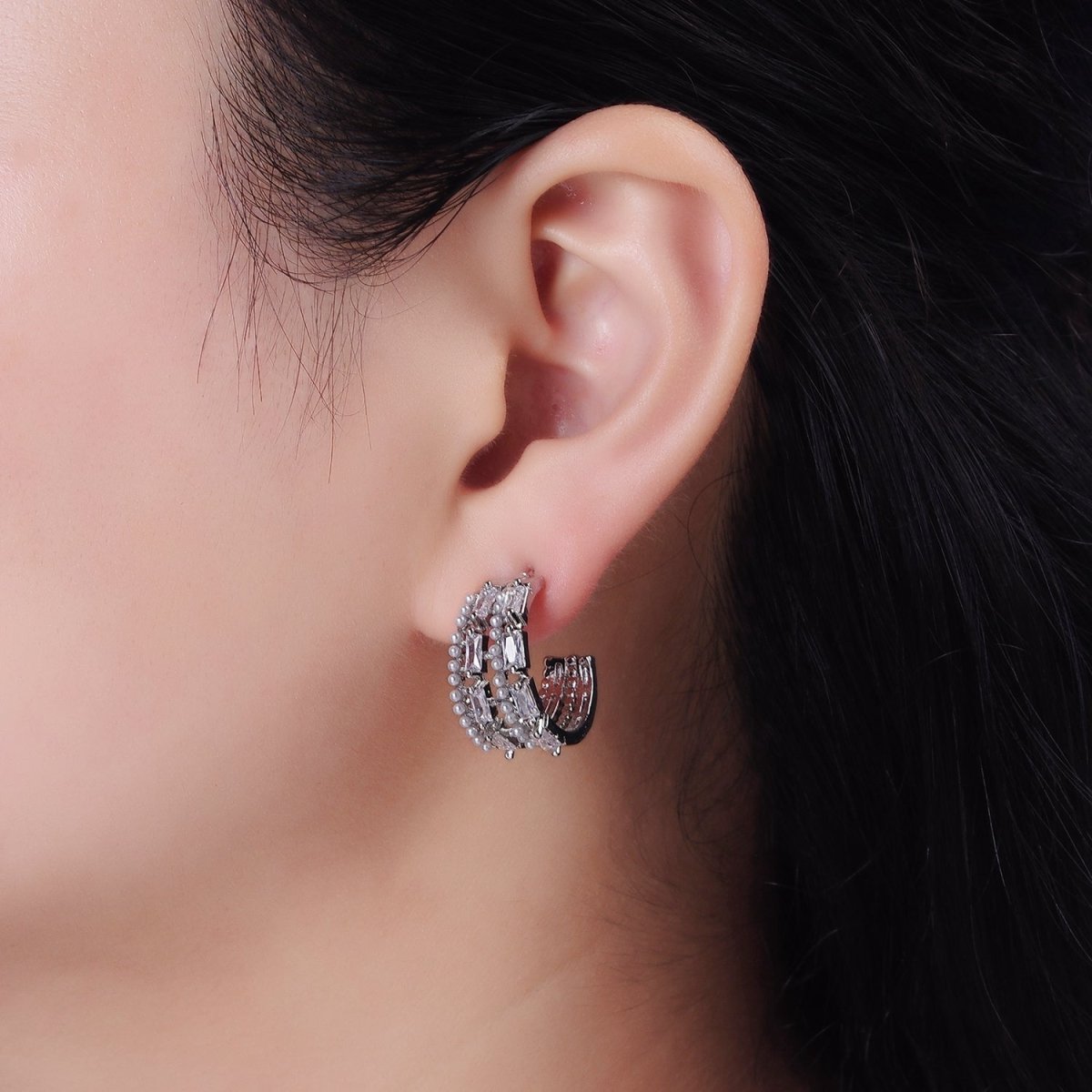 14K Gold Filled 25mm Pearl Baguette Lined C-Shaped Hoop Earrings in Gold & Silver | AE321 AE322