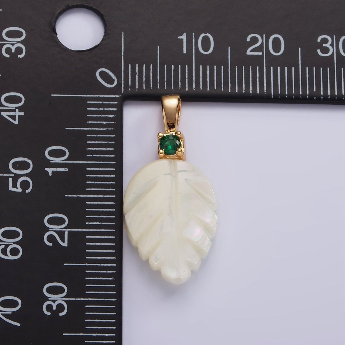 14K Gold Filled 27.5mm Green CZ Shell Pearl Nature Leaf Pendant | P1637