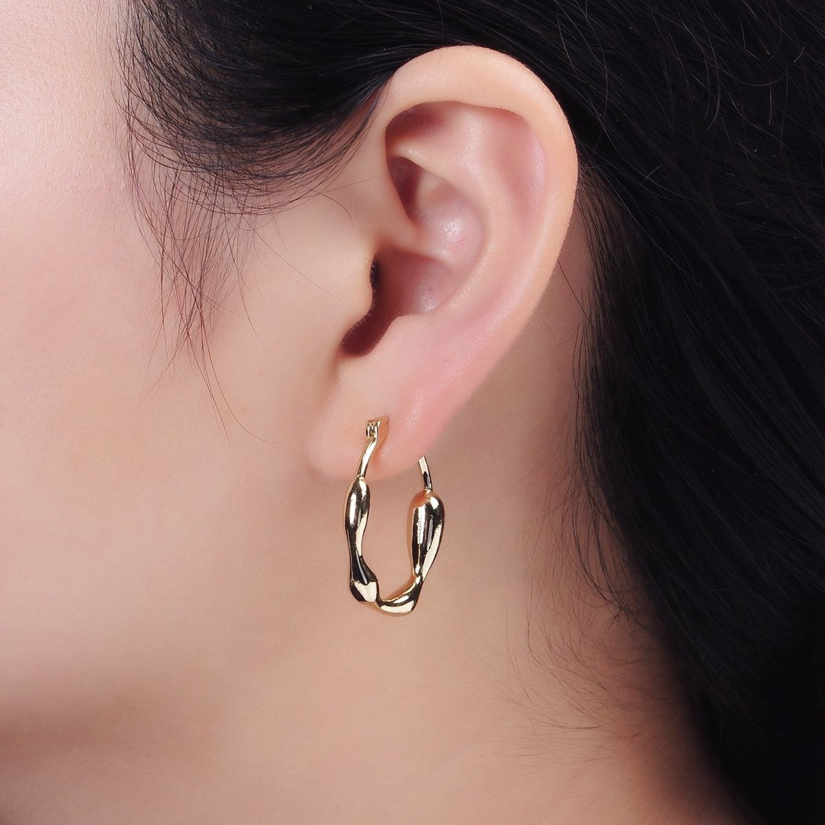 14K Gold Filled 27mm Molten Drip French Lock Latch Hoop Earrings in Gold & Silver | AE441 AE442
