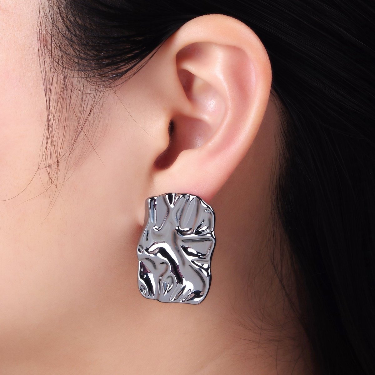 14K Gold Filled 30mm Hammered Foil Rectangular Bar Stud Earrings in Gold &Silver | P474 P475