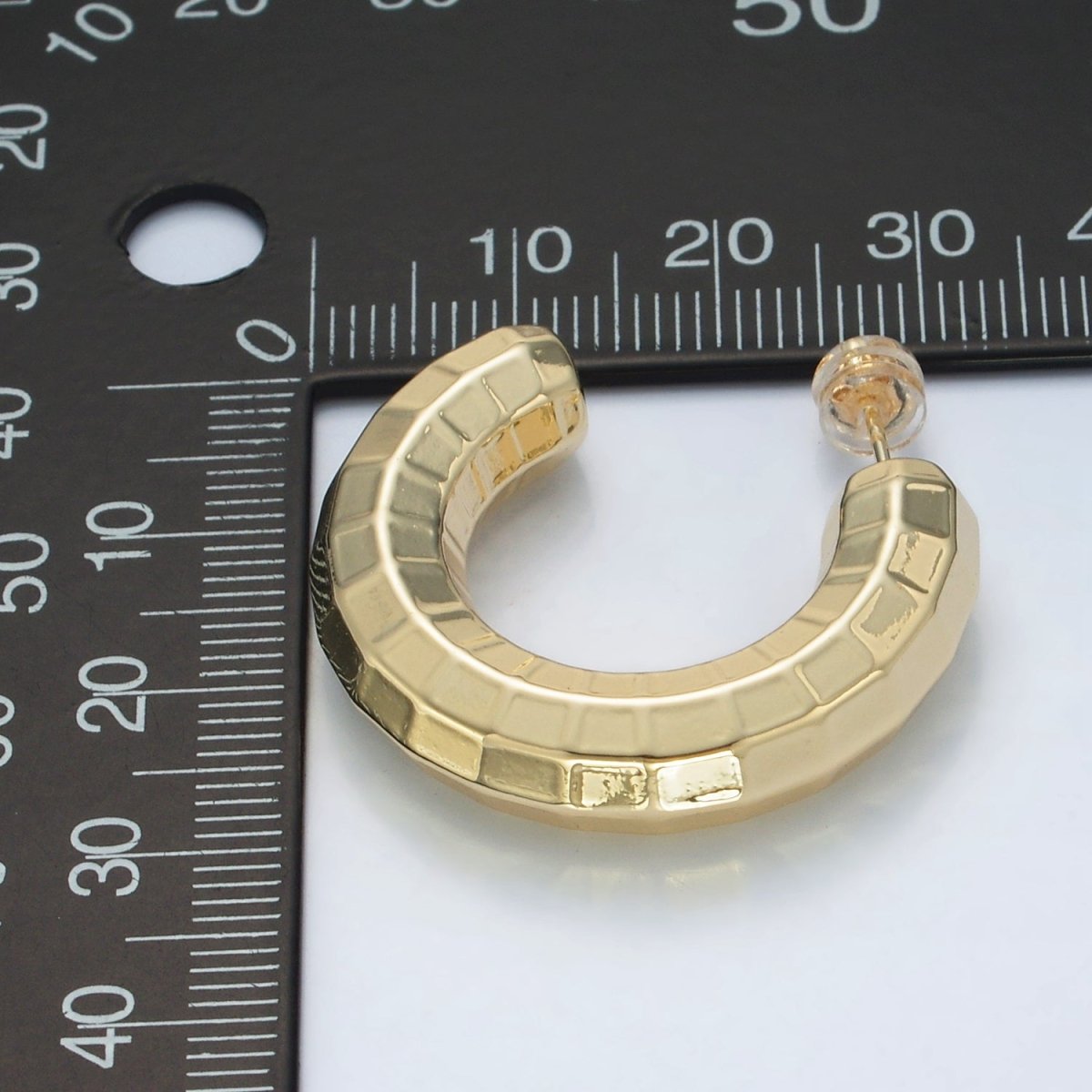 30mm Lightweight Multifaceted C-Shaped Hoop Earrings in Gold & Silver | AD675 AD676