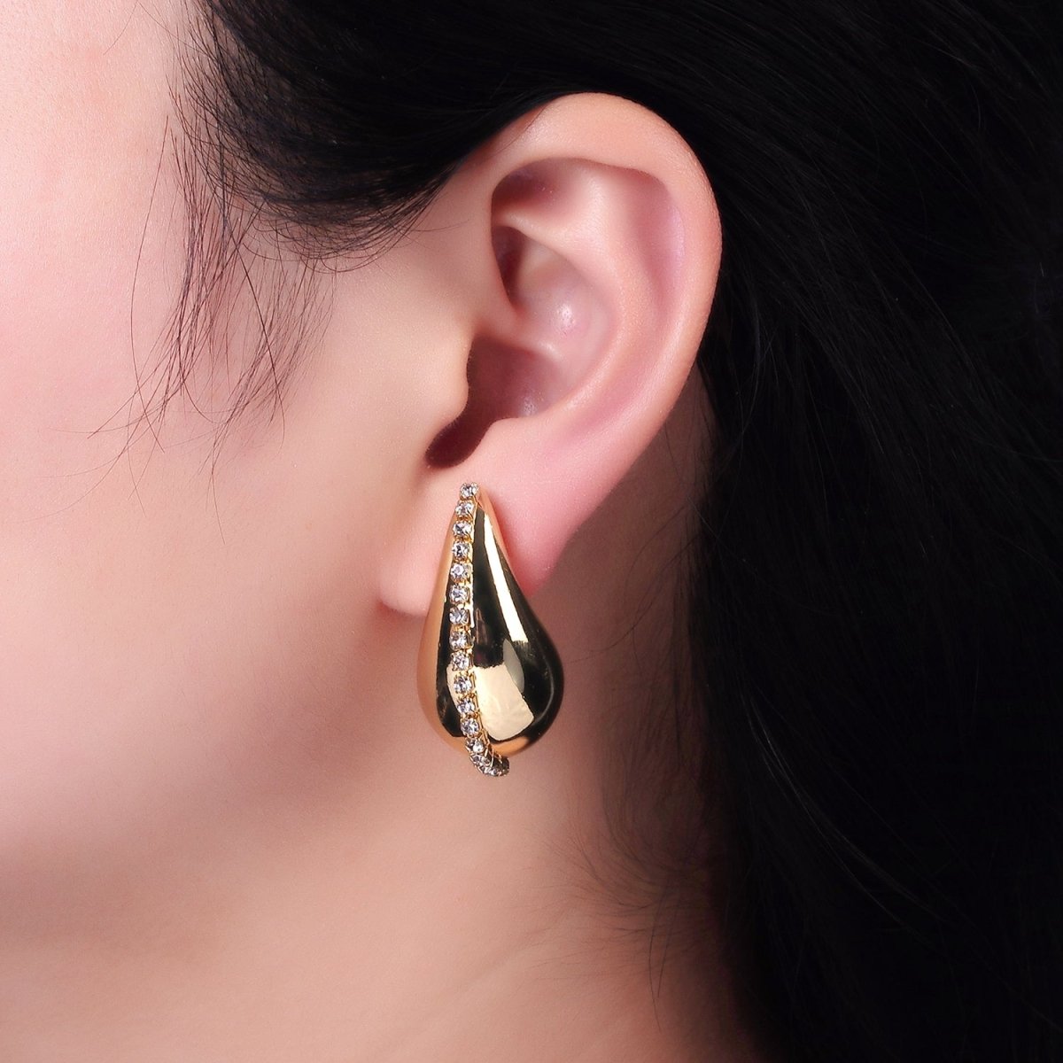 14K Gold Filled 30mm Tennis Lined Chubby Teardrop Hoop Earrings in Gold & Silver | AE387 AE388