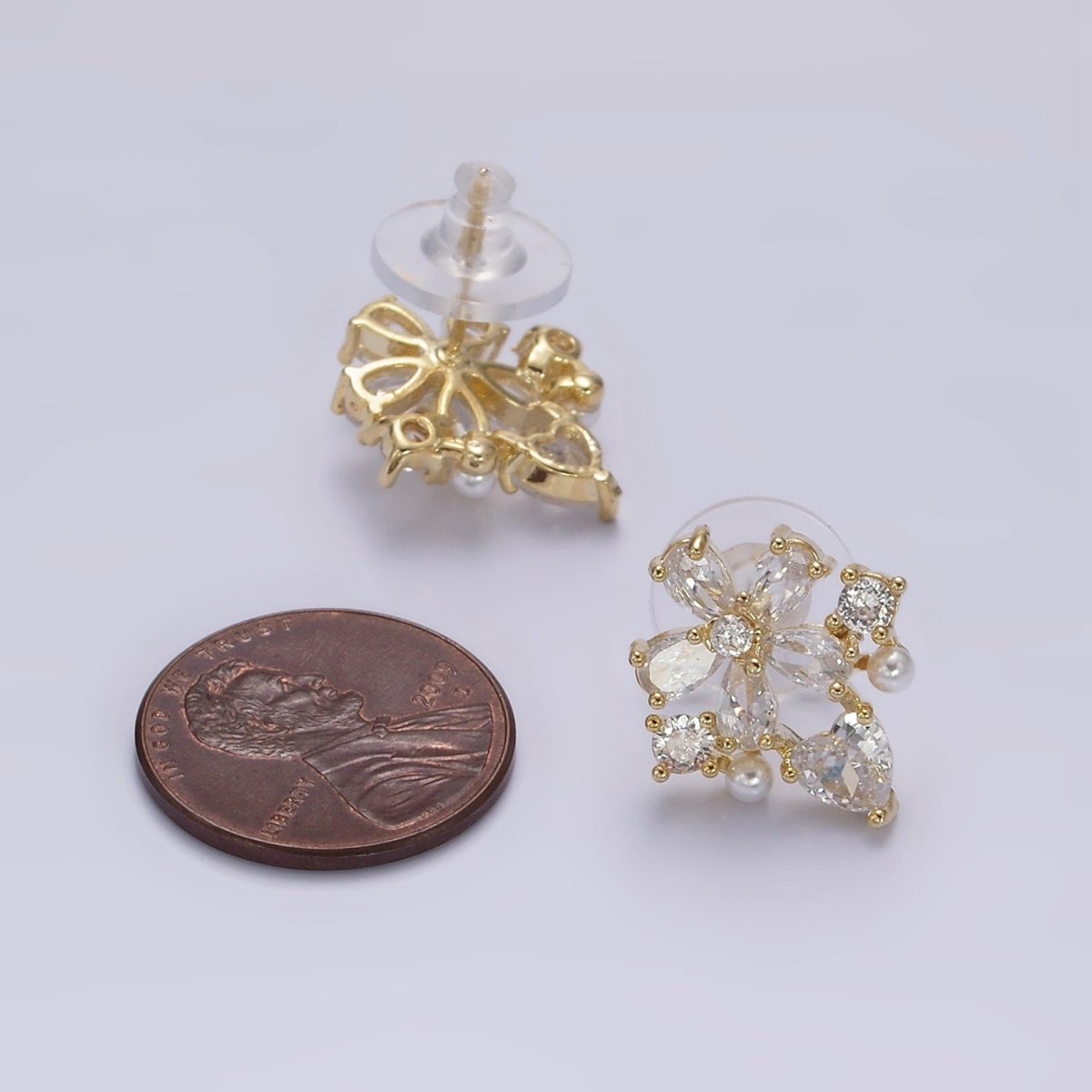 14K Gold Filled Clear Flower Heart Pearl Stud Earrings in Gold & Silver | V292