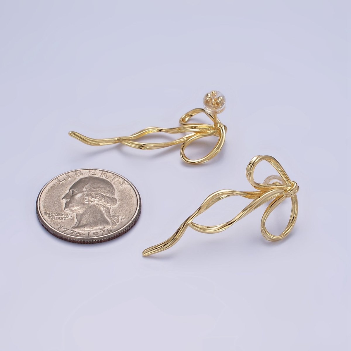 14K Gold Filled Curved Tied Ribbon Bow Stud Earrings in Gold & Silver | Q170 Q171