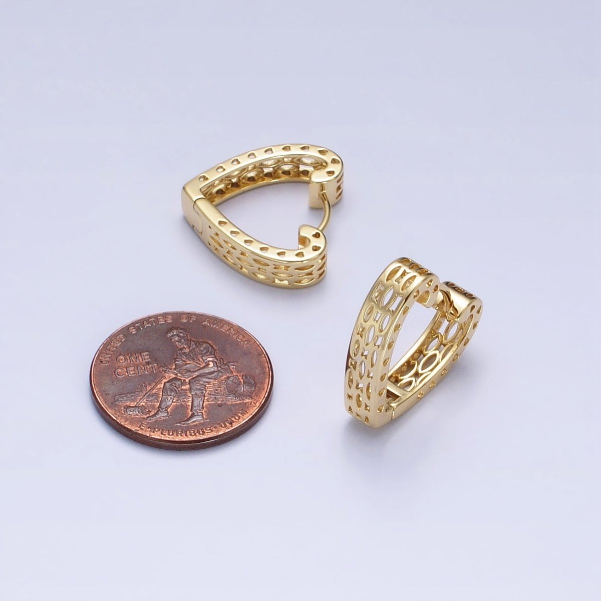 14K Gold Filled Geometric Filigree Heart Huggie Hoop Earrings | AD1530 - DLUXCA