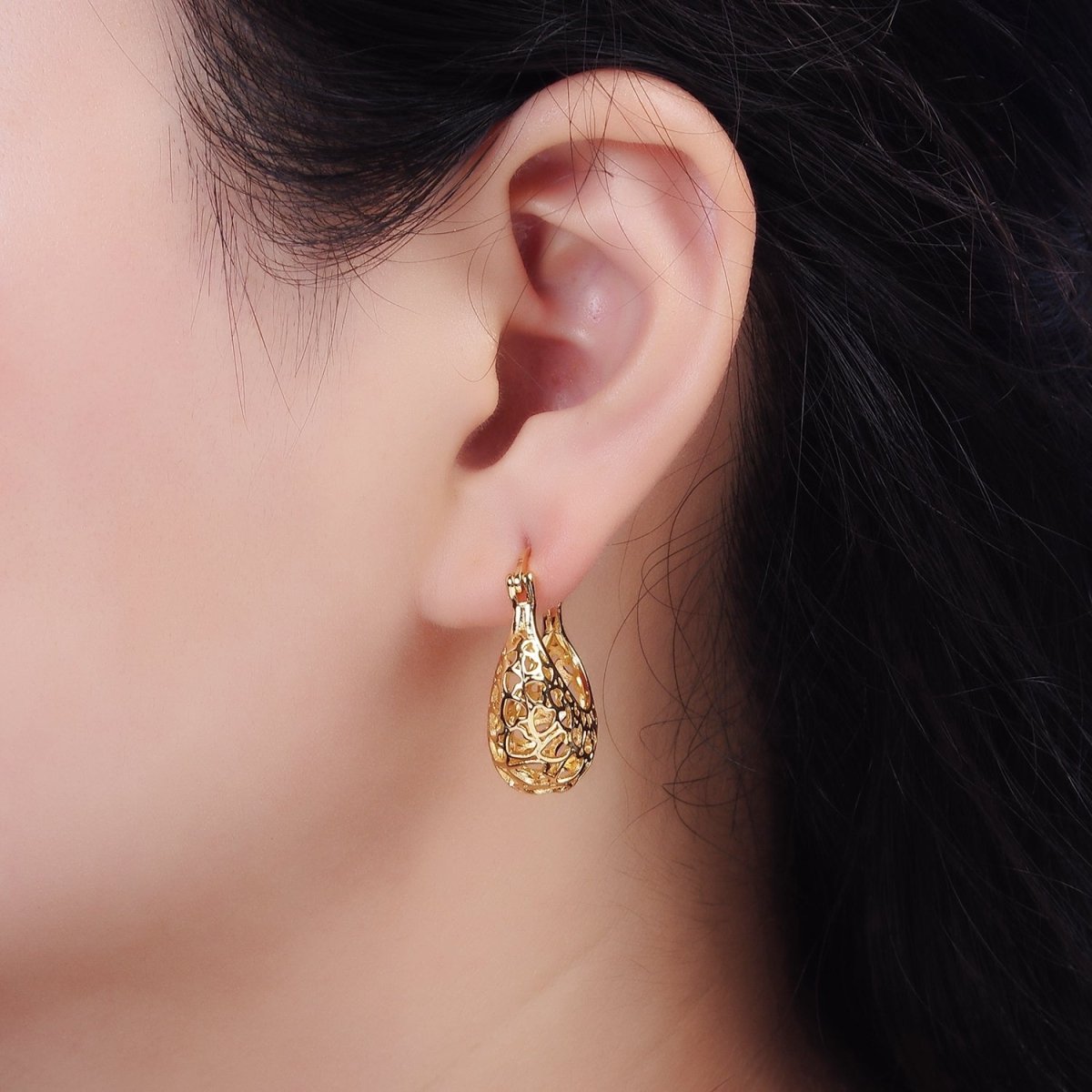 14K Gold Filled Heart Filigree Open Dome French Lock Latch Hoop Earrings | AE218