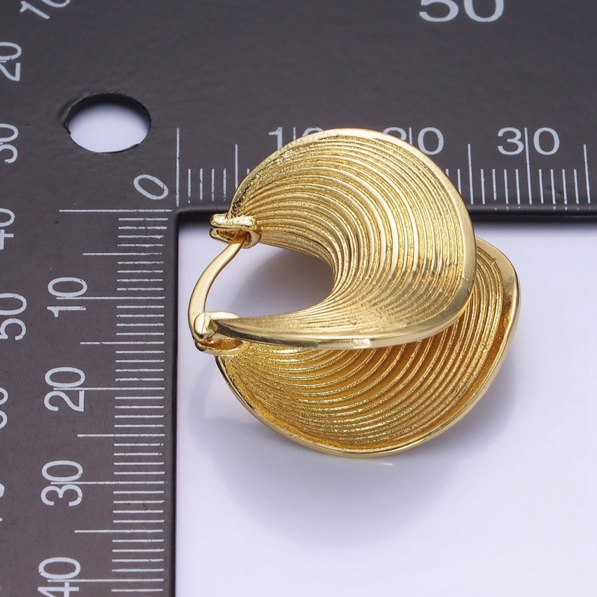 14K Gold Filled Line-Textured Curved Band Latch Hoop Earrings in Gold & Silver | AB1313 AB1314