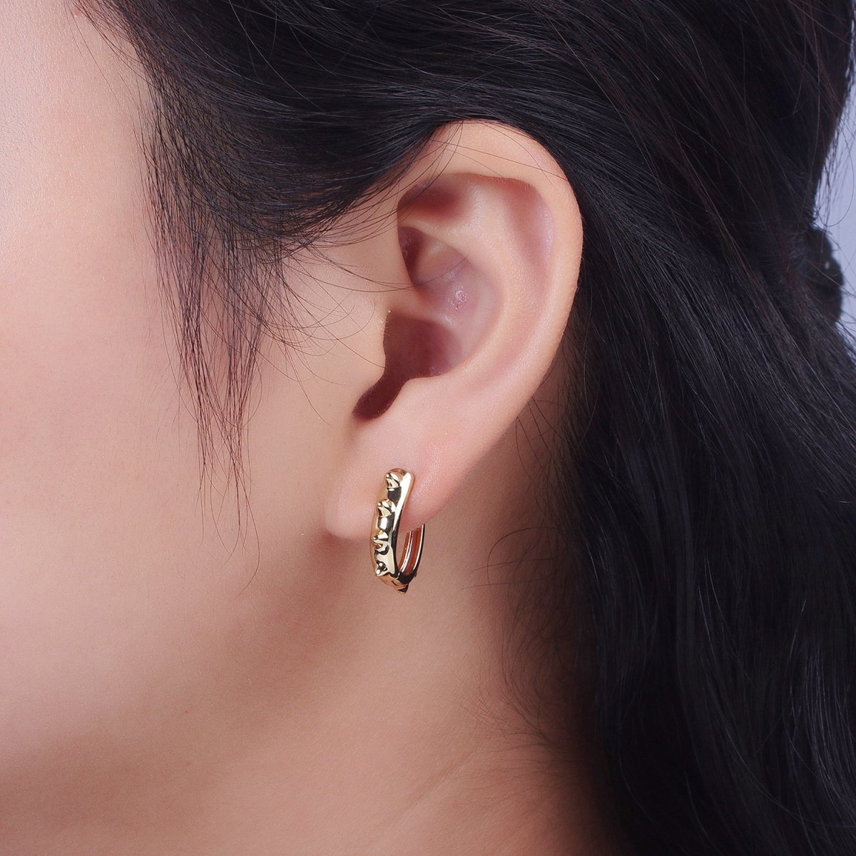 14K Gold Filled Spiked Lined Oblong U-Shaped 17mm Huggie Earrings | V-025 - DLUXCA