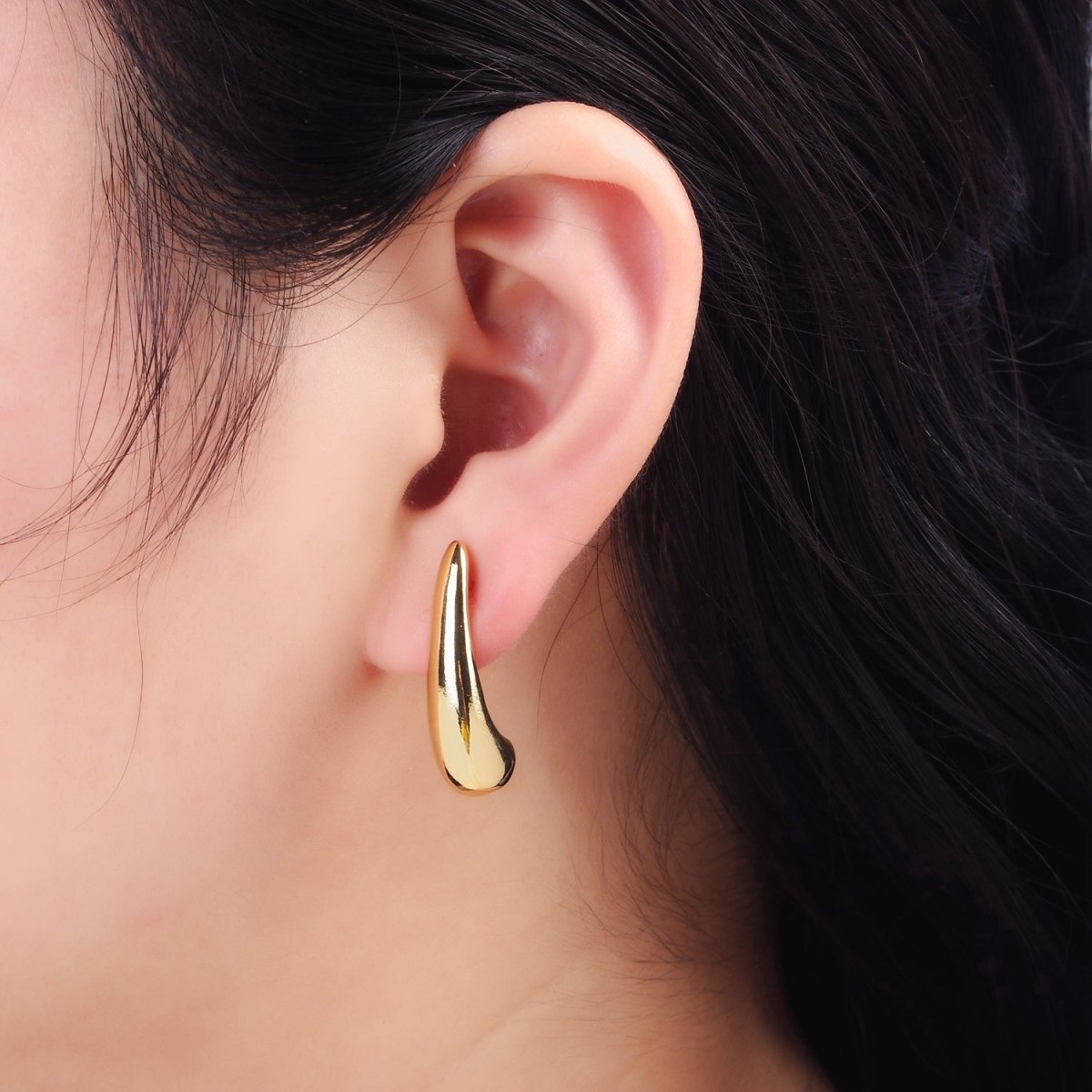 16K Gold Filled 28mm Teardrop Dome Stud Earrings | P518 - DLUXCA