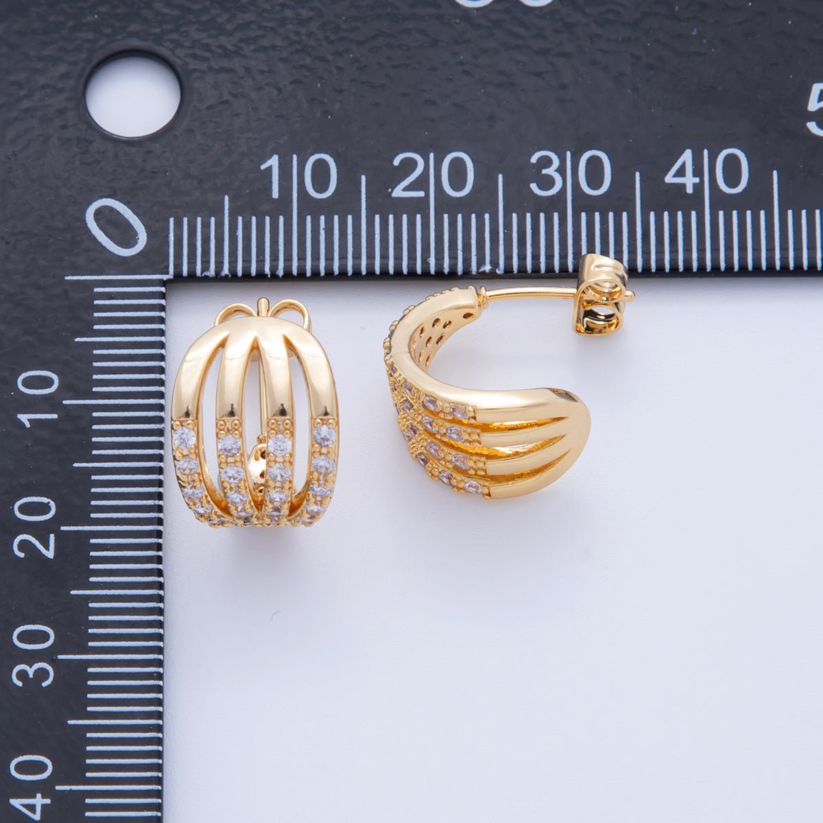 18K Gold Filled 20mm Micro Paved CZ Claw C - Shaped Hoop Earrings | AI349 - DLUXCA