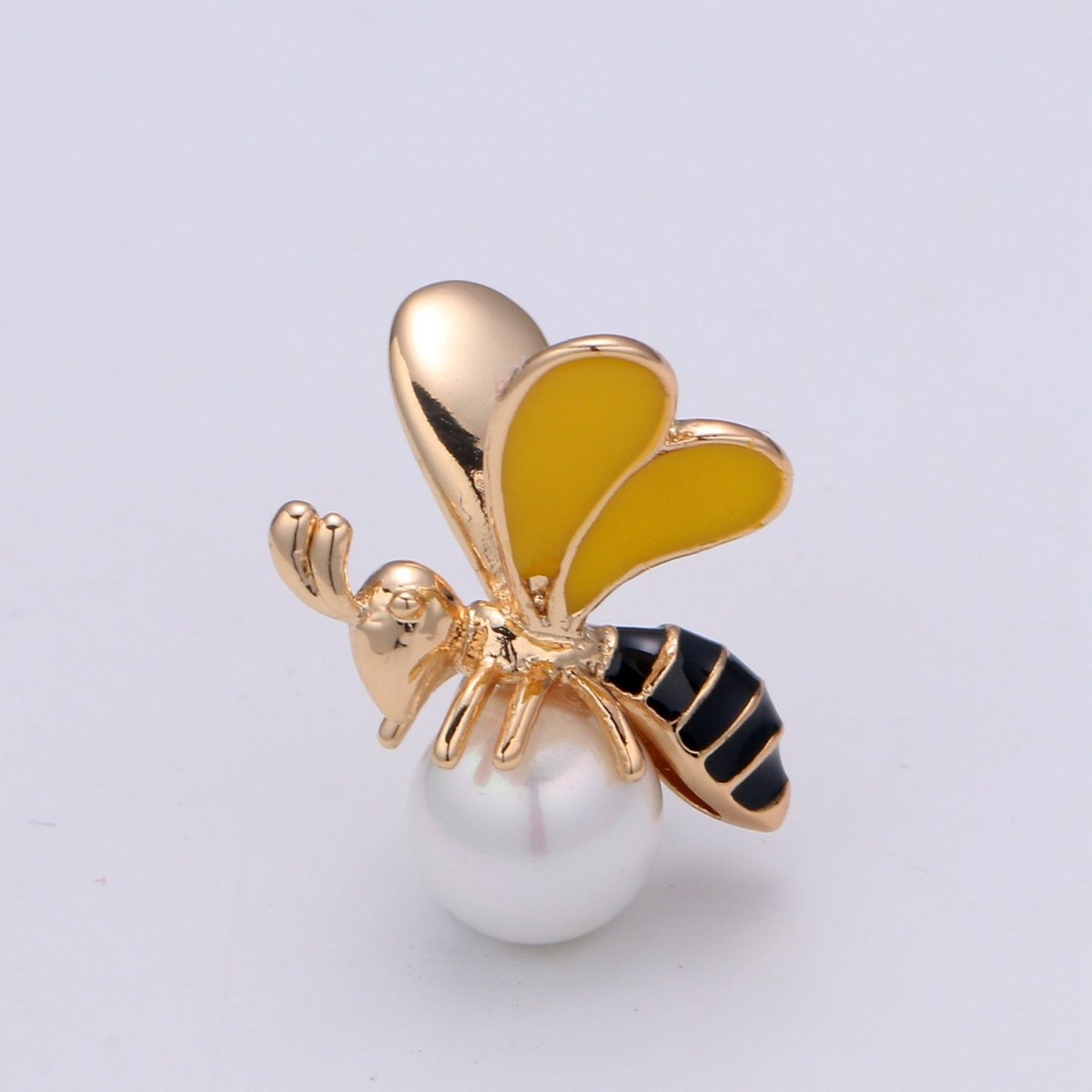 18k Gold Filled Bee Pendant Gold Bumble Bee Charm, Honey Bee Charm with Pearl for Necklace Supplies Component E-133