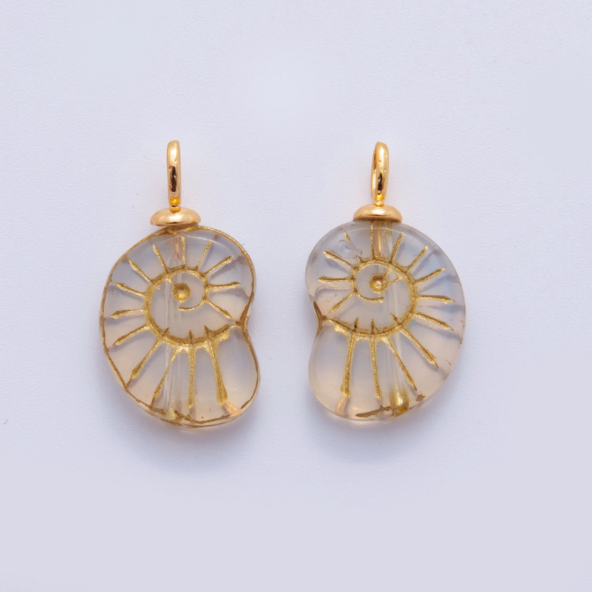 18K Gold Filled Clear Gold - Lined Nautilus Sea Shell Drop Pendant | AF291 - DLUXCA