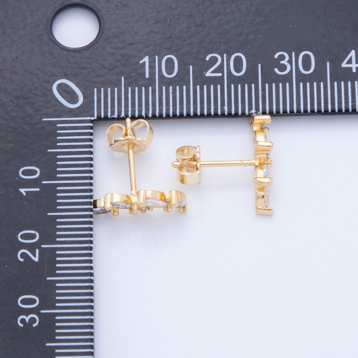 18K Gold Filled Marquise CZ Rome Leaves Stud Earrings | AI402 - DLUXCA