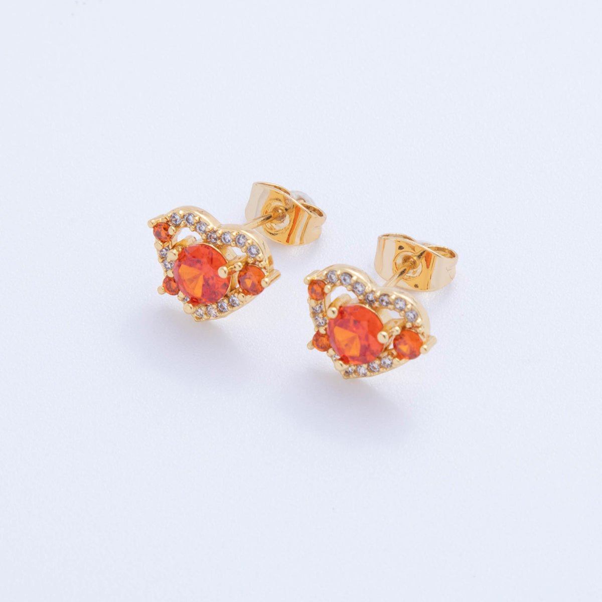 18K Gold Filled Red Micro Paved CZ Heart Stud Earrings | AI366 - DLUXCA