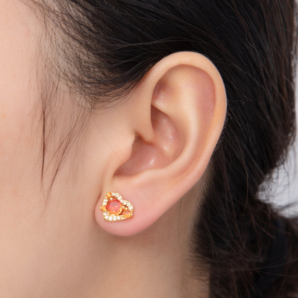 18K Gold Filled Red Micro Paved CZ Heart Stud Earrings | AI366 - DLUXCA