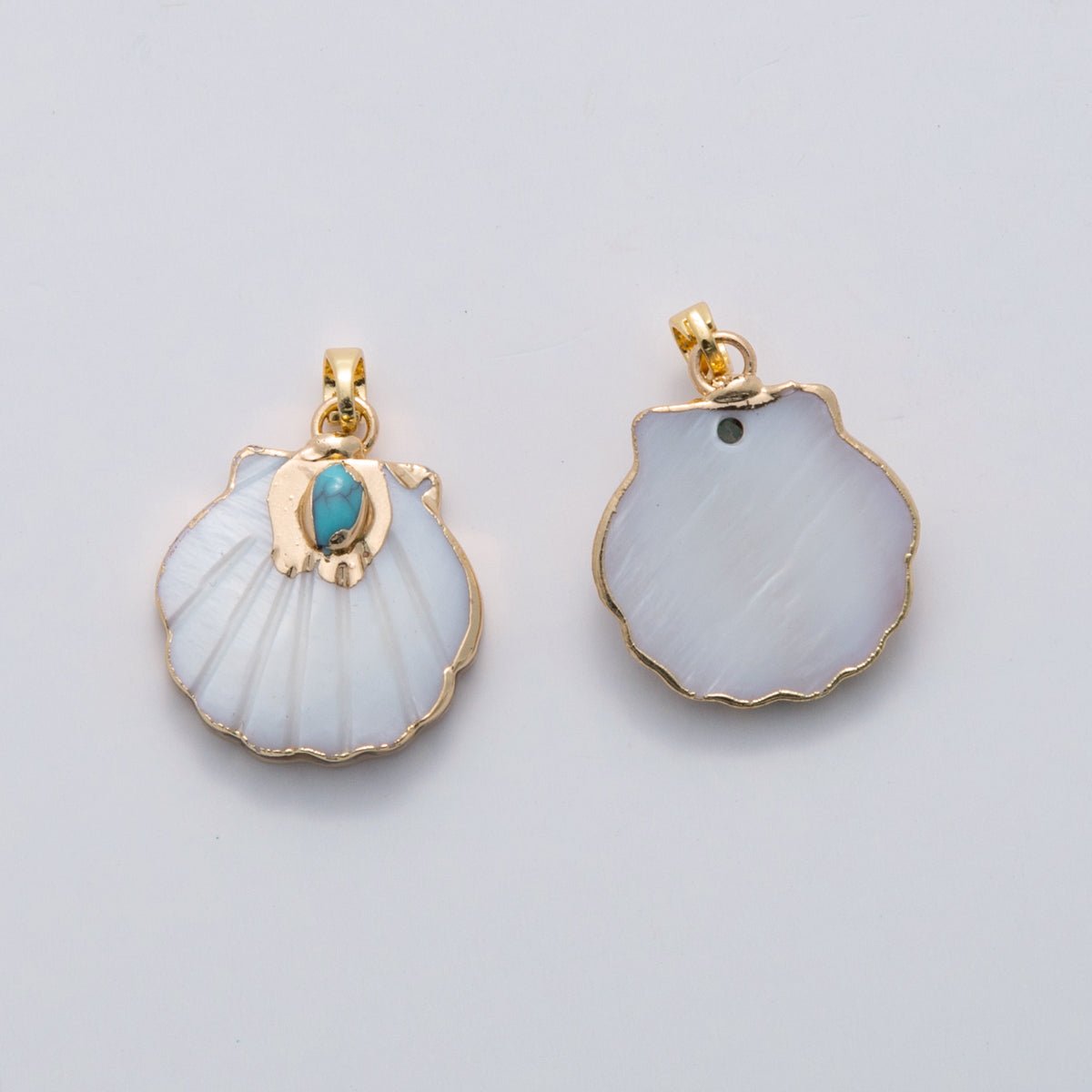 18K Gold Filled Turquoise Shell Pearl Sea Clam Shell Pendant | AH699 - DLUXCA