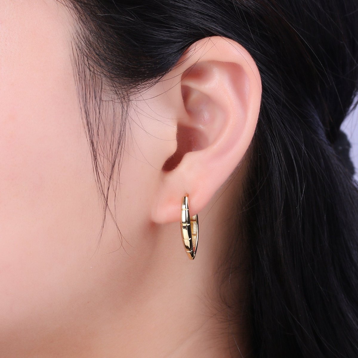18K Gold Filled V Shaped Huggie Earrings For Wholesale Jewelry Supplies & Earring Findings T-274