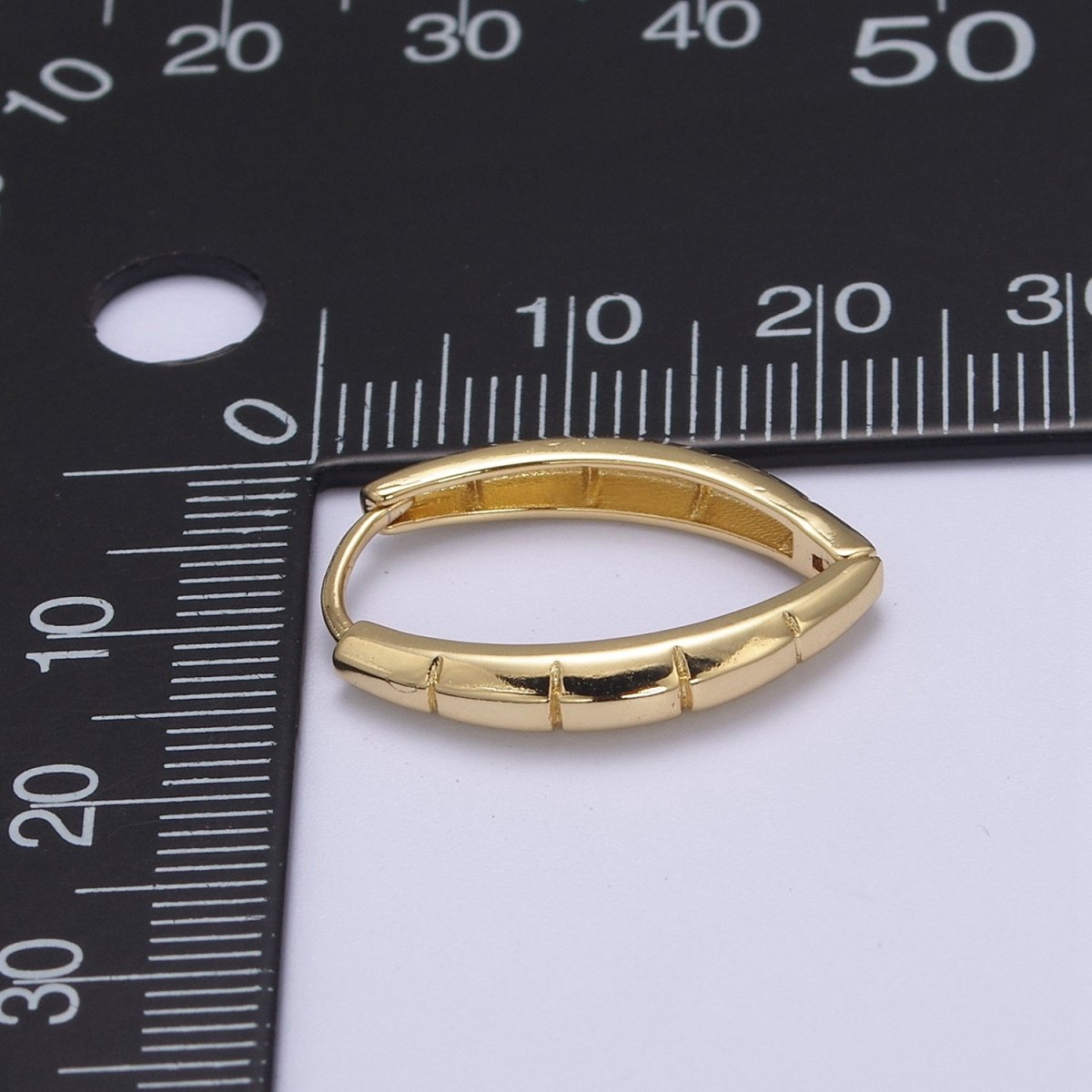 18K Gold Filled V Shaped Huggie Earrings For Wholesale Jewelry Supplies & Earring Findings T-274