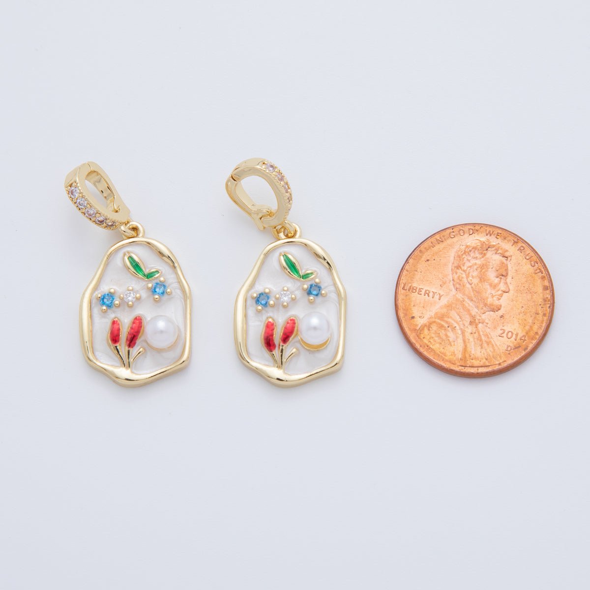 18K Gold Filled White Flower Shell Pearl Molten Drop Micro Paved CZ Snap Latch Bail Pendant | AH780 - DLUXCA