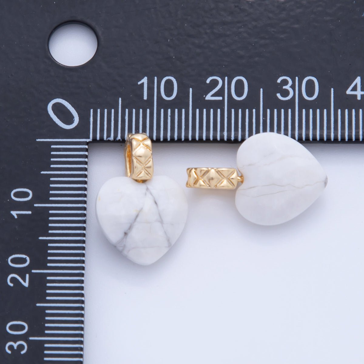 18K Gold Filled White Howlite Gemstone Heart Quilted Bail Pendant | AF358 - DLUXCA