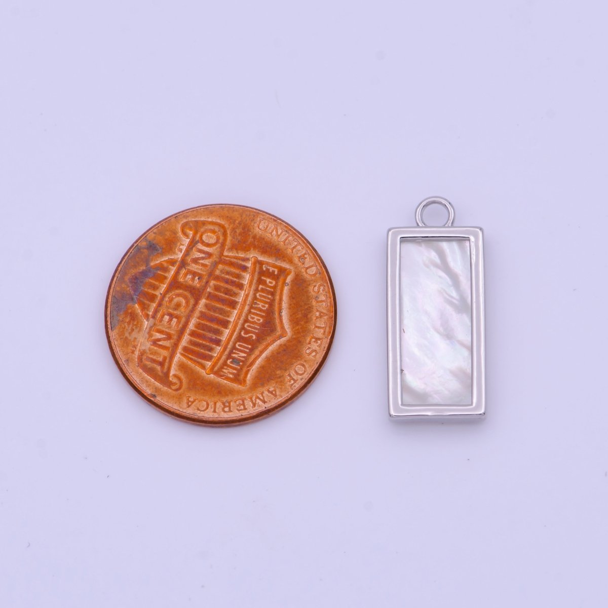 19.5mm Rectangular Shell Pearl Minimalist Tag Charm in Gold & Silver | N-635