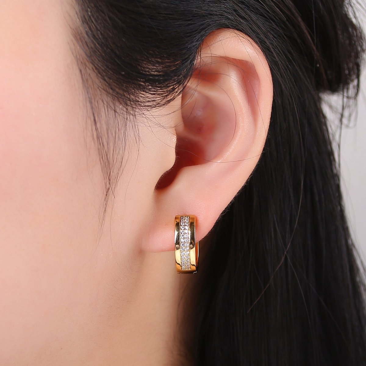 1pair Simple Golden Circle Shape Mini Huggies Earrings CZ Crystal Gold Filled Geometric Casual/Formal Micro Pave Earring Jewelry Q-502 - DLUXCA