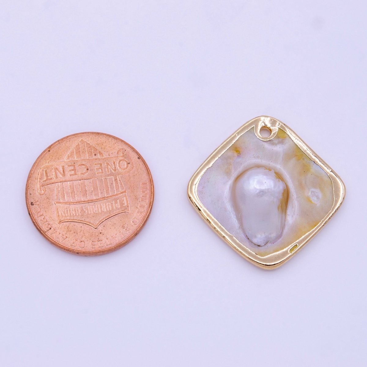 1pc Wholesale Natural Mother of Pearl Charm Abstract Rhombus Shape Aprox 23.7mm, Gold / Silver Frame Charm P-1841 P-1842