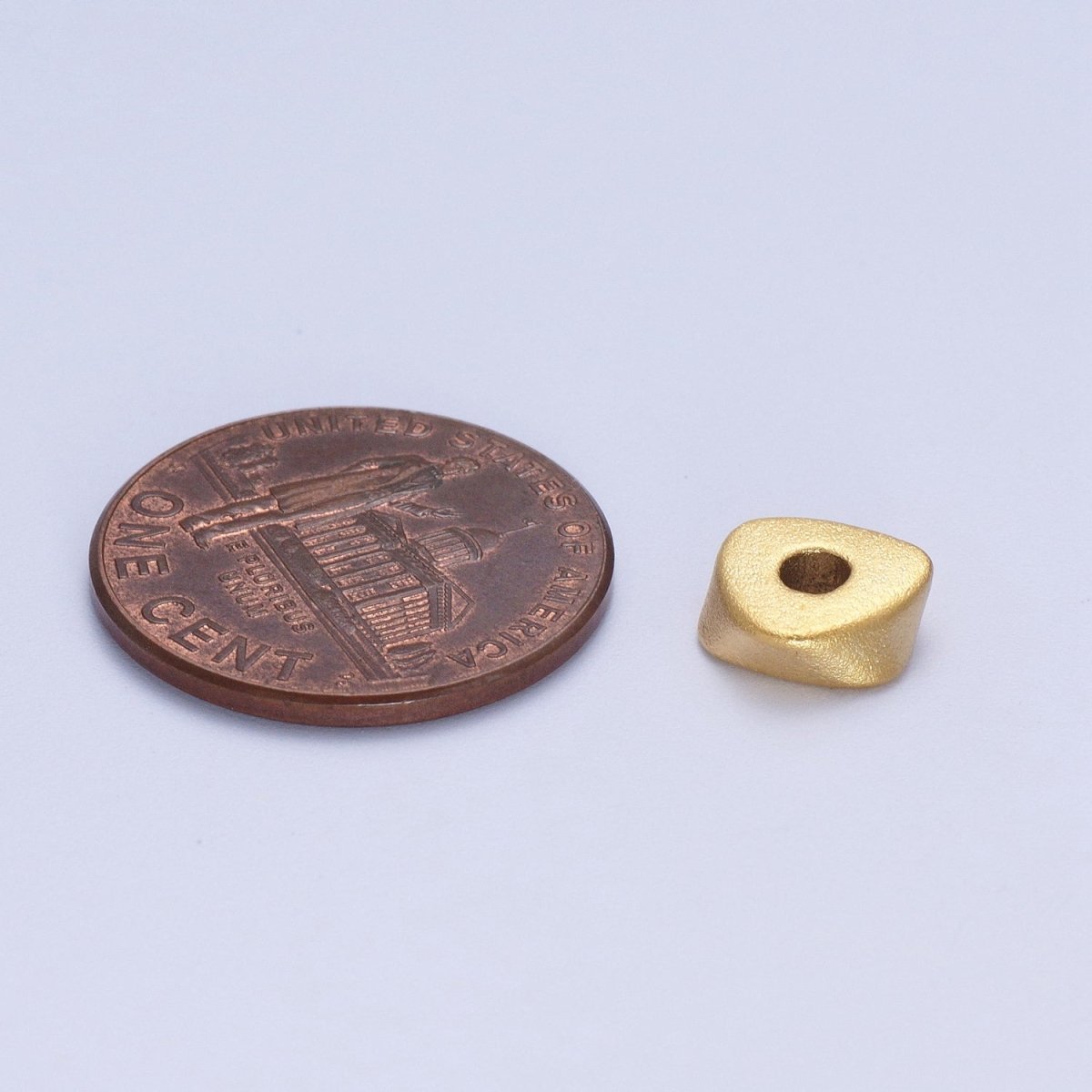 20pcs 24K Gold Filled 20 Pieces 7.8mm Geometric Triangle Matte Bead in Gold & Silver | K-303 K-304