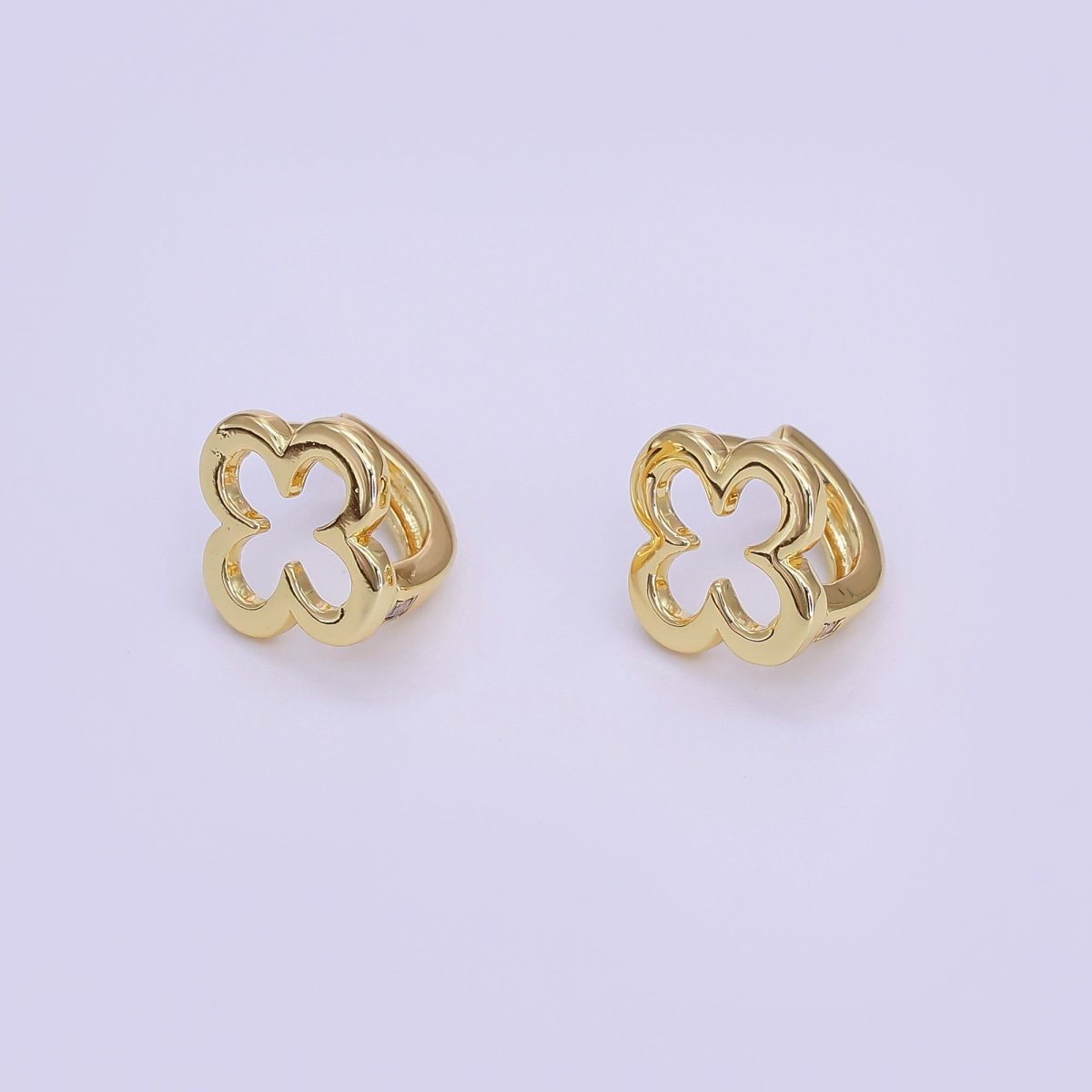 24K Gold Filled 11.5mm Open Clover Minimalist Cartilage Huggie Earrings | T530 - DLUXCA