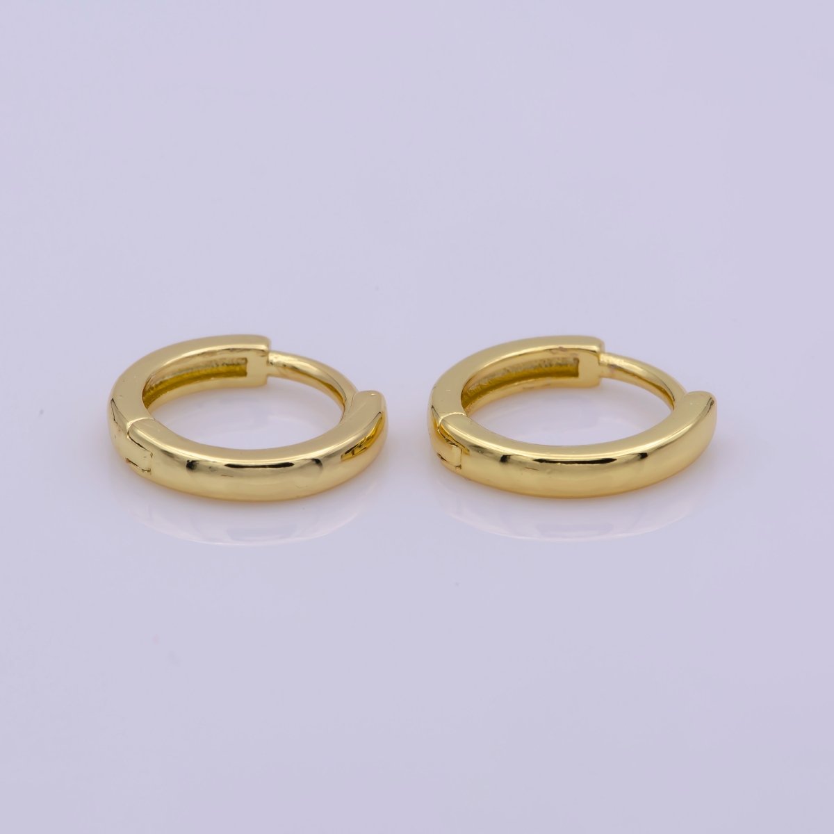 24K Gold Filled 12.4mm Minimalist Flat Huggie Hoop Earrings | Leo-563 - DLUXCA