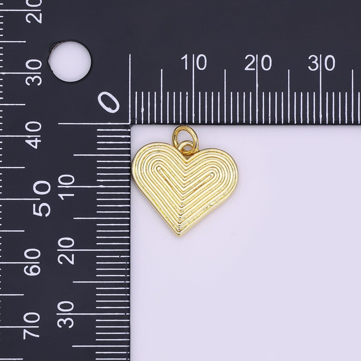 24K Gold Filled 15.5mm Groovy Lined Heart Charm | N108 - DLUXCA