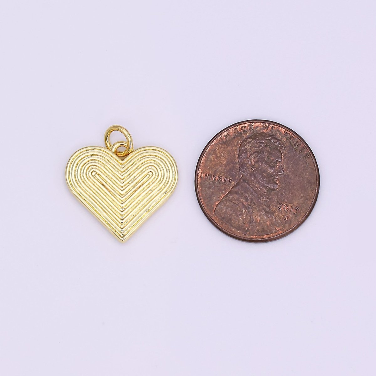 24K Gold Filled 15.5mm Groovy Lined Heart Charm | N108 - DLUXCA