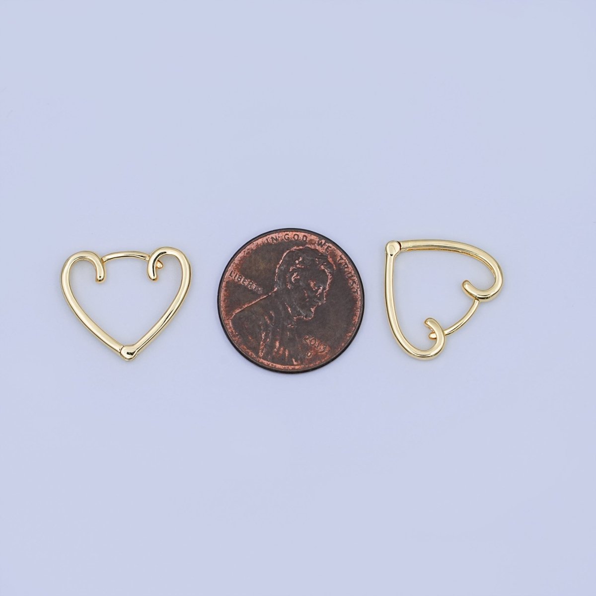 24K Gold Filled 15mm Minimalist Heart Hoop Earrings | T531 - DLUXCA