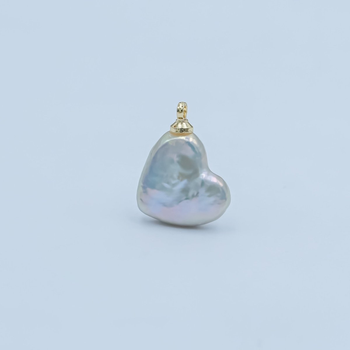 24K Gold Filled 15mm White Freshwater Pearl Sideways Heart Charm | P1663 - DLUXCA